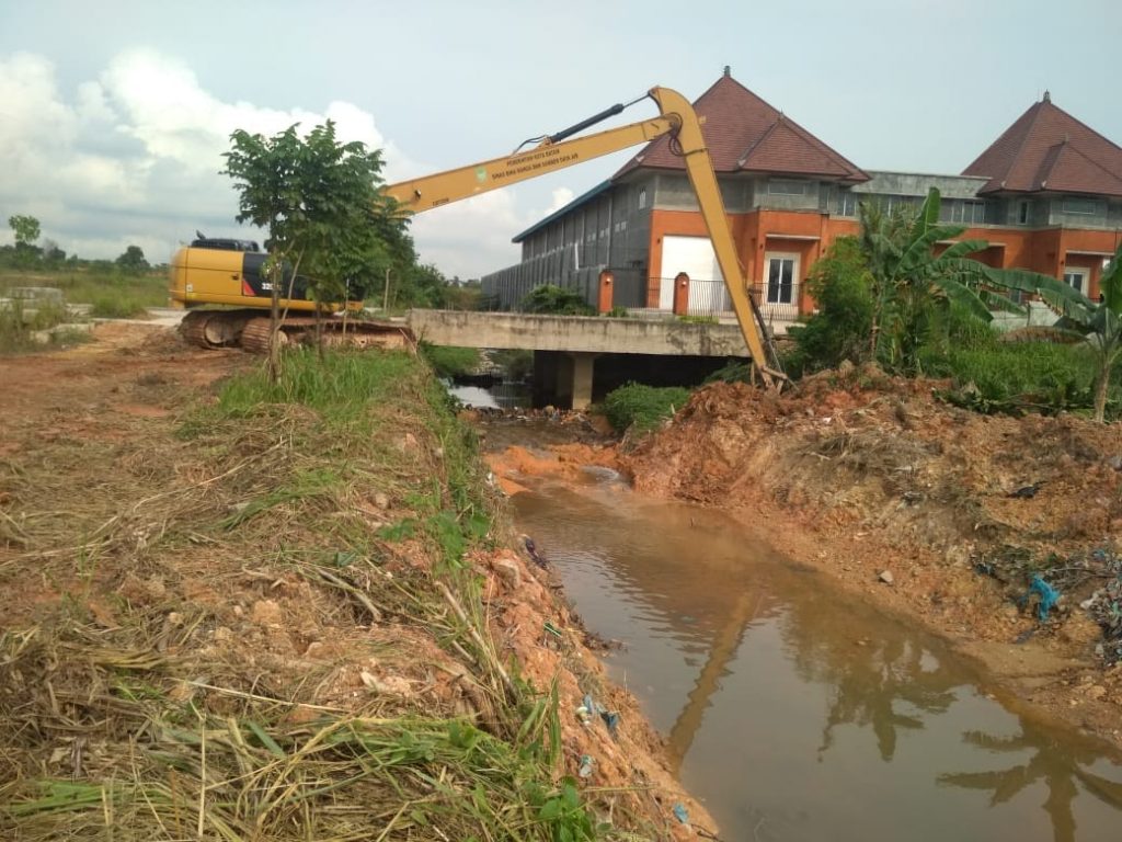 Cegah Dan Atasi Banjir, BMSDA Normalisasi Sejumlah Drainase - Media Center